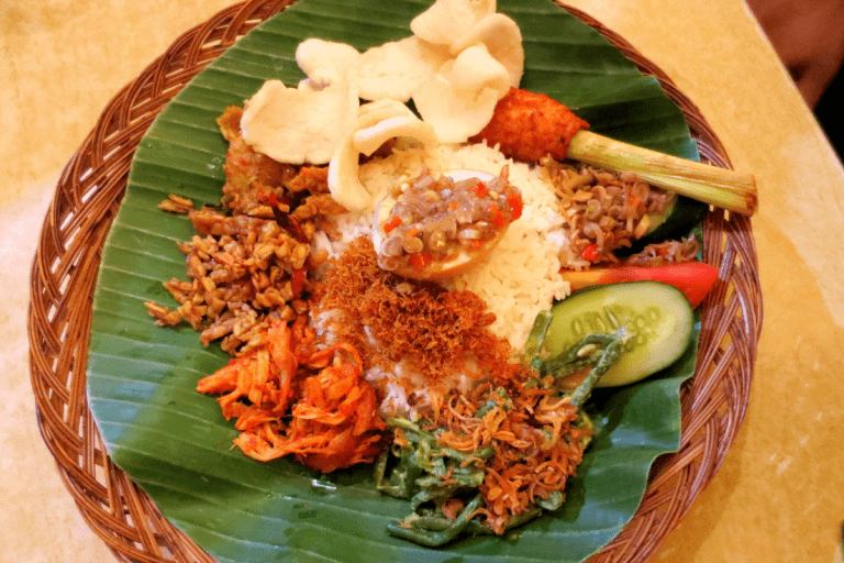 Nasi Campur Bali yang Terkenal