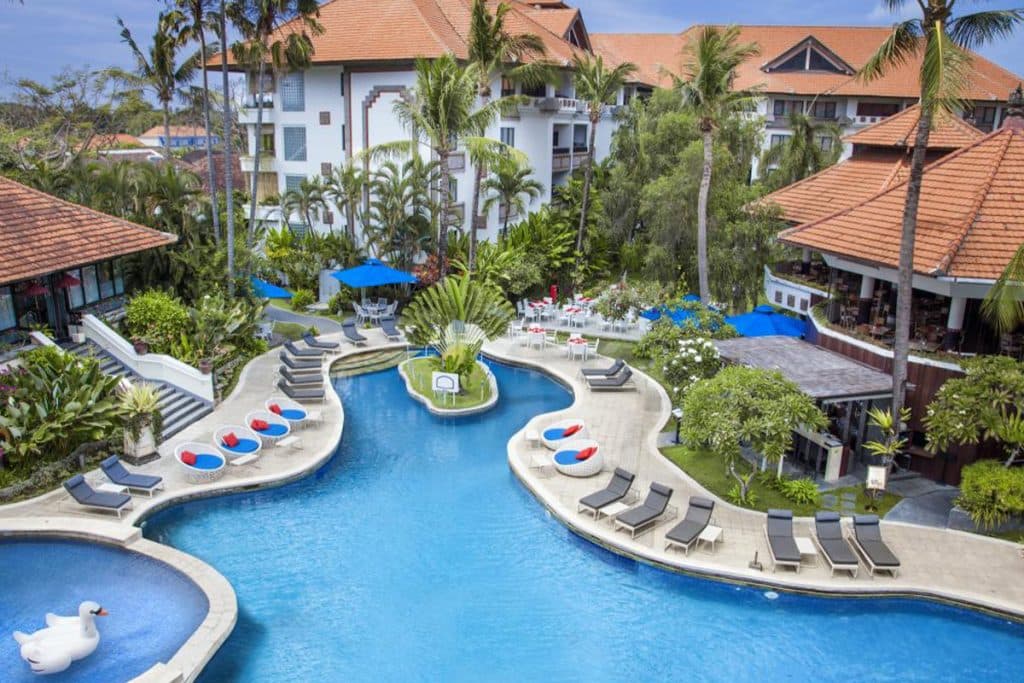 Prime Plaza Suites