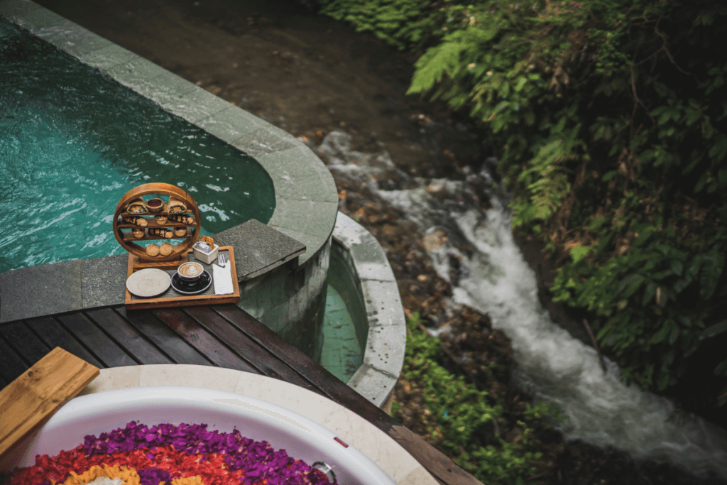 private infinity pool at aksari resort
