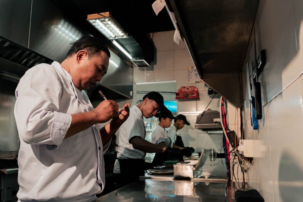 Tugas dan Tanggung Jawab Chef