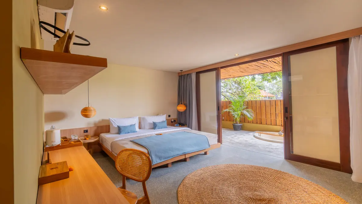 Homey Comfort Suite Room