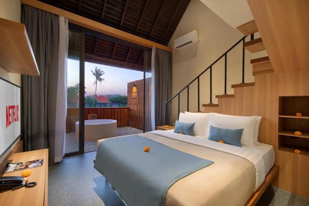 Mezzanine Suite Room